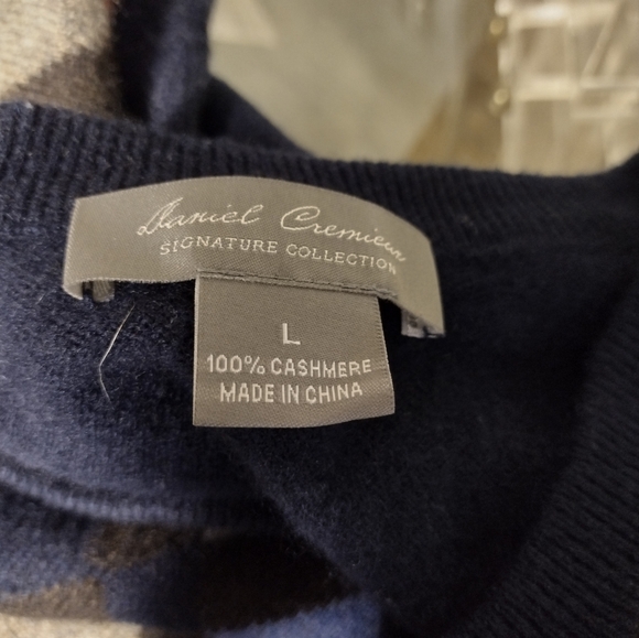 Good Pre-owned Condition Size Large100% Cashmere Argyle Pattern - Picture 3 of 8